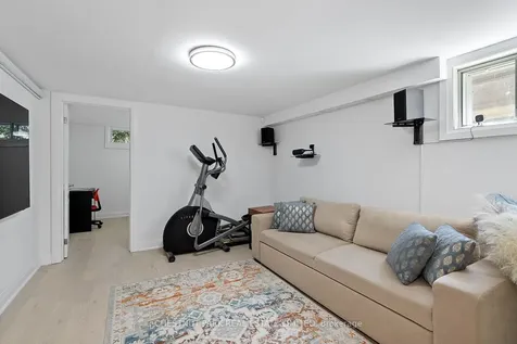 106 Fitzgibbon Avenue Toronto ON M1K 4A3