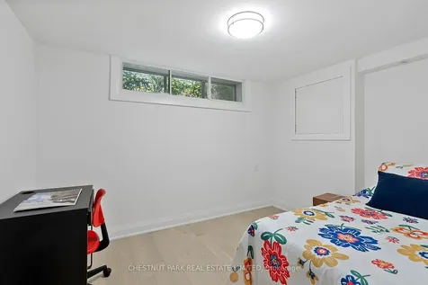 106 Fitzgibbon Avenue Toronto ON M1K 4A3