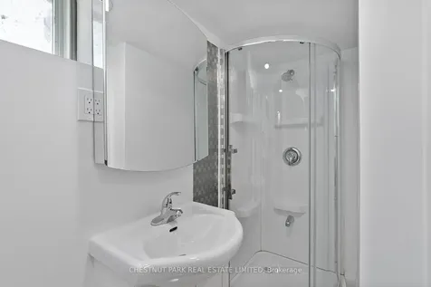 106 Fitzgibbon Avenue Toronto ON M1K 4A3