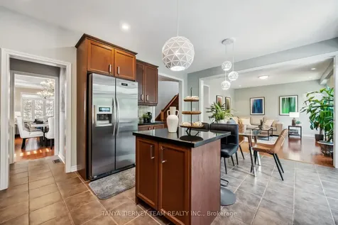 165 Rivers Edge Place Whitby ON L1R 0G4