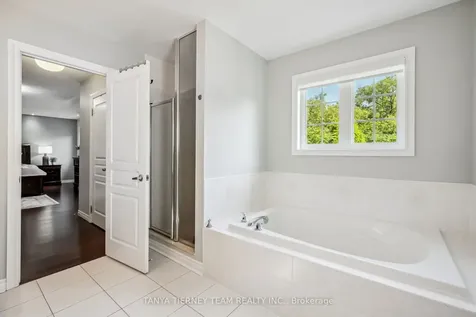 165 Rivers Edge Place Whitby ON L1R 0G4