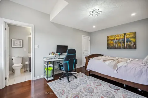 165 Rivers Edge Place Whitby ON L1R 0G4