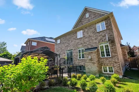 165 Rivers Edge Place Whitby ON L1R 0G4