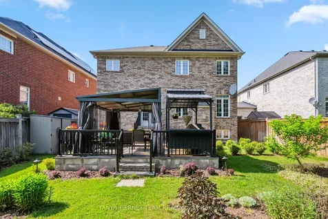 165 Rivers Edge Place Whitby ON L1R 0G4