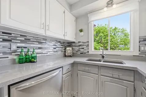 50 Hartsfield Drive Clarington ON L1E 1L8