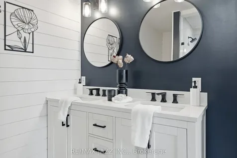 50 Hartsfield Drive Clarington ON L1E 1L8