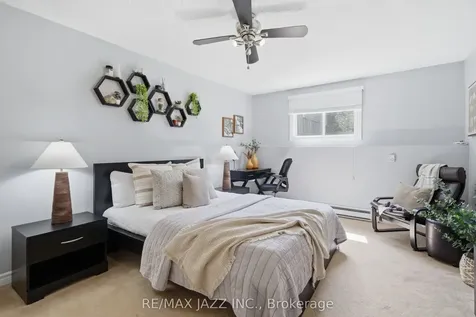 50 Hartsfield Drive Clarington ON L1E 1L8