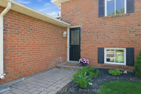 50 Hartsfield Drive Clarington ON L1E 1L8