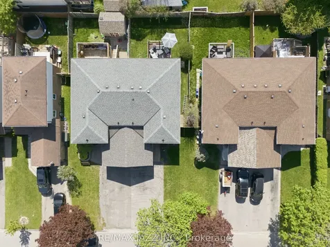 50 Hartsfield Drive Clarington ON L1E 1L8