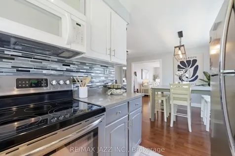 50 Hartsfield Drive Clarington ON L1E 1L8