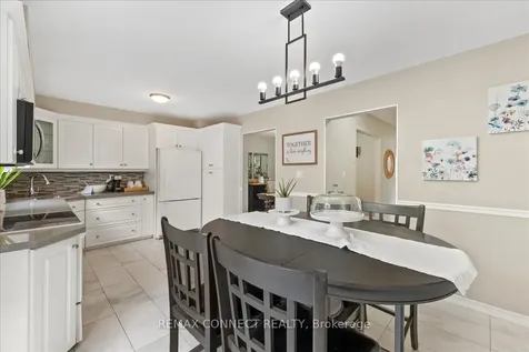 112 Londonderry Street Oshawa ON L1J 6Z3