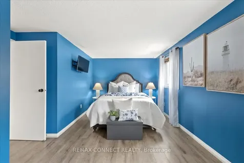 112 Londonderry Street Oshawa ON L1J 6Z3