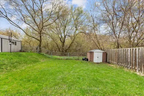 112 Londonderry Street Oshawa ON L1J 6Z3