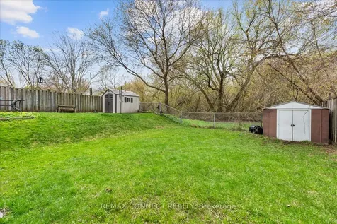 112 Londonderry Street Oshawa ON L1J 6Z3