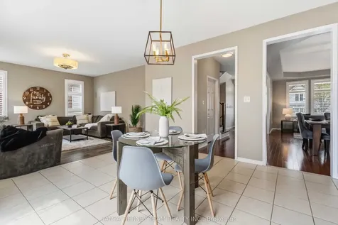 2315 Hackett Place Oshawa ON L1L 0A2