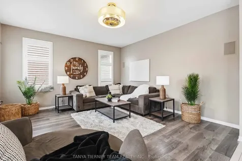 2315 Hackett Place Oshawa ON L1L 0A2