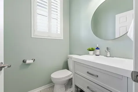 2315 Hackett Place Oshawa ON L1L 0A2