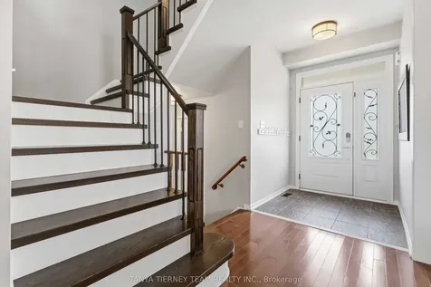 2315 Hackett Place Oshawa ON L1L 0A2