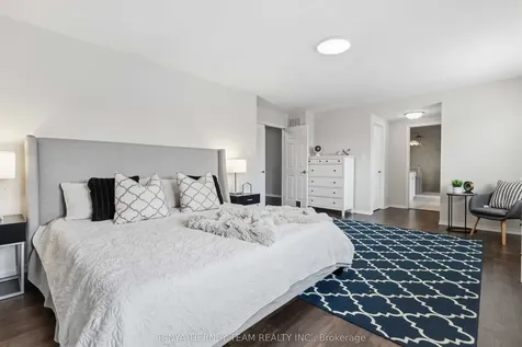 2315 Hackett Place Oshawa ON L1L 0A2