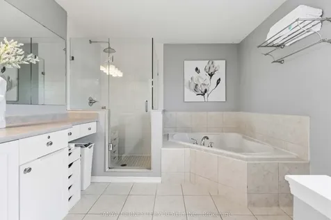 2315 Hackett Place Oshawa ON L1L 0A2