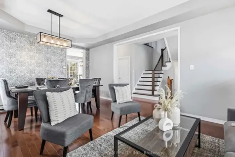 2315 Hackett Place Oshawa ON L1L 0A2