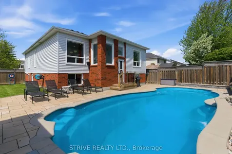 11 Granary Lane Clarington ON L1E 2X9