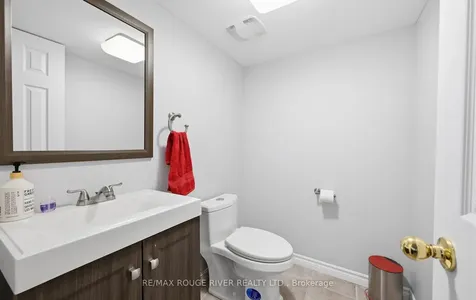 55 Redfern Crescent Clarington ON L1C 0K2