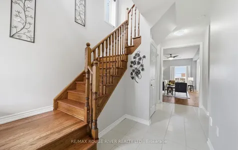 55 Redfern Crescent Clarington ON L1C 0K2