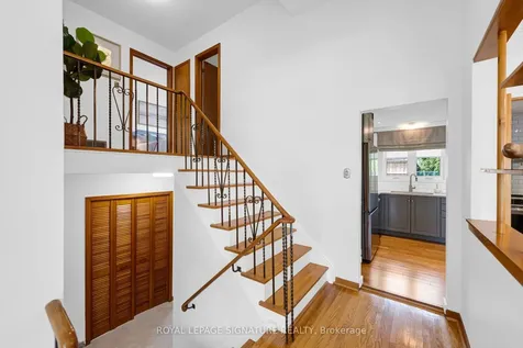 6 Munford Crescent Toronto ON M4B 1C1