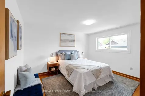 6 Munford Crescent Toronto ON M4B 1C1