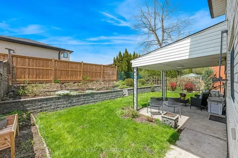 6 Munford Crescent Toronto ON M4B 1C1