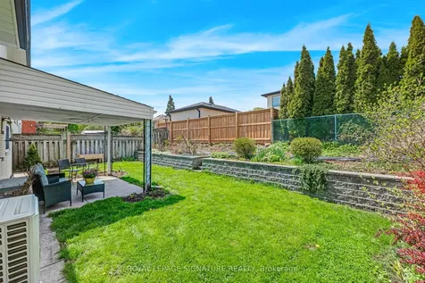 6 Munford Crescent Toronto ON M4B 1C1