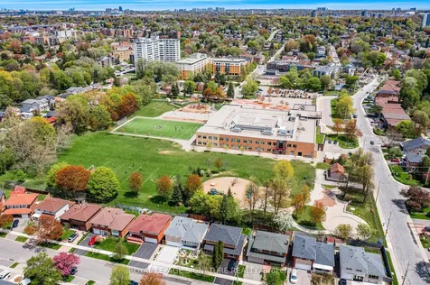 6 Munford Crescent Toronto ON M4B 1C1