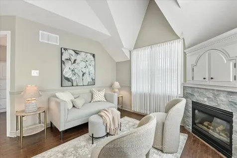 1870 Woodview Avenue Pickering ON L1V 1L6