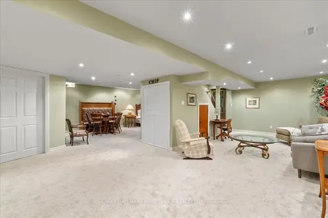1870 Woodview Avenue Pickering ON L1V 1L6