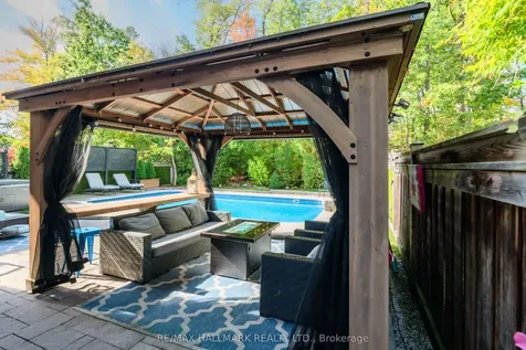 566 Maitland Drive Pickering ON L1W 0A8