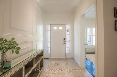 566 Maitland Drive Pickering ON L1W 0A8