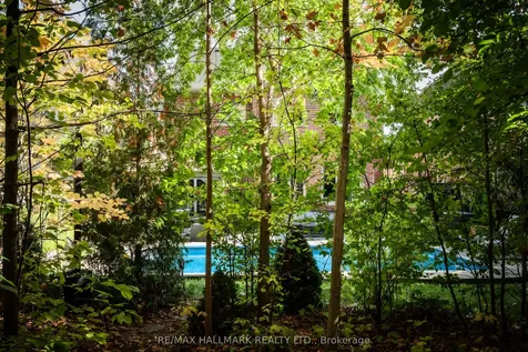 566 Maitland Drive Pickering ON L1W 0A8