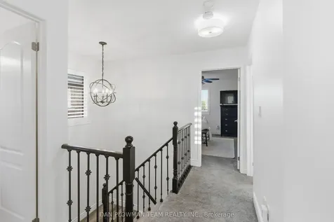7 Treen Crescent Whitby ON L1R 3C7