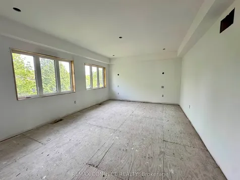 389 Rosebank Road Pickering ON L1W 2N3