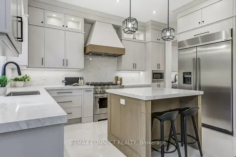 389 Rosebank Road Pickering ON L1W 2N3