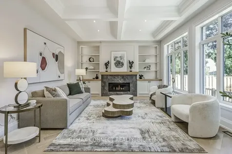 389 Rosebank Road Pickering ON L1W 2N3