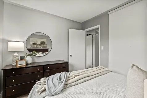 77 Wilkins Crescent Clarington ON L1E 3B6