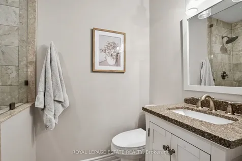 16 Elkwood Drive Toronto ON M1C 2C1