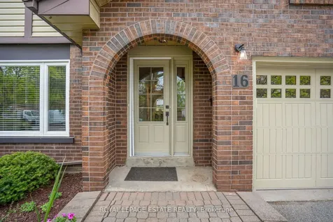 16 Elkwood Drive Toronto ON M1C 2C1