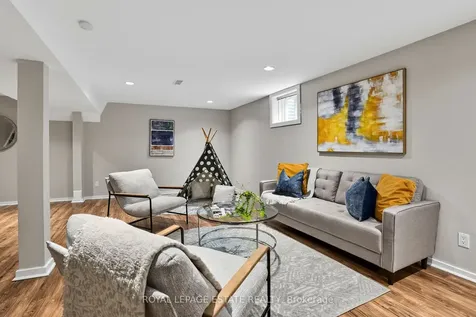 16 Elkwood Drive Toronto ON M1C 2C1