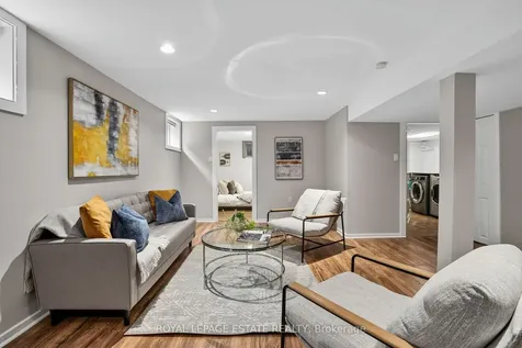 16 Elkwood Drive Toronto ON M1C 2C1