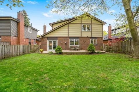 16 Elkwood Drive Toronto ON M1C 2C1