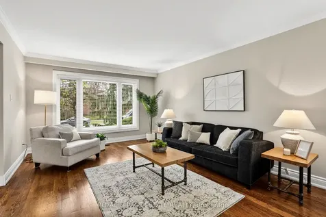 16 Elkwood Drive Toronto ON M1C 2C1