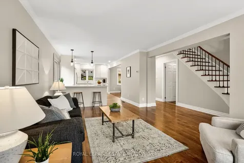 16 Elkwood Drive Toronto ON M1C 2C1